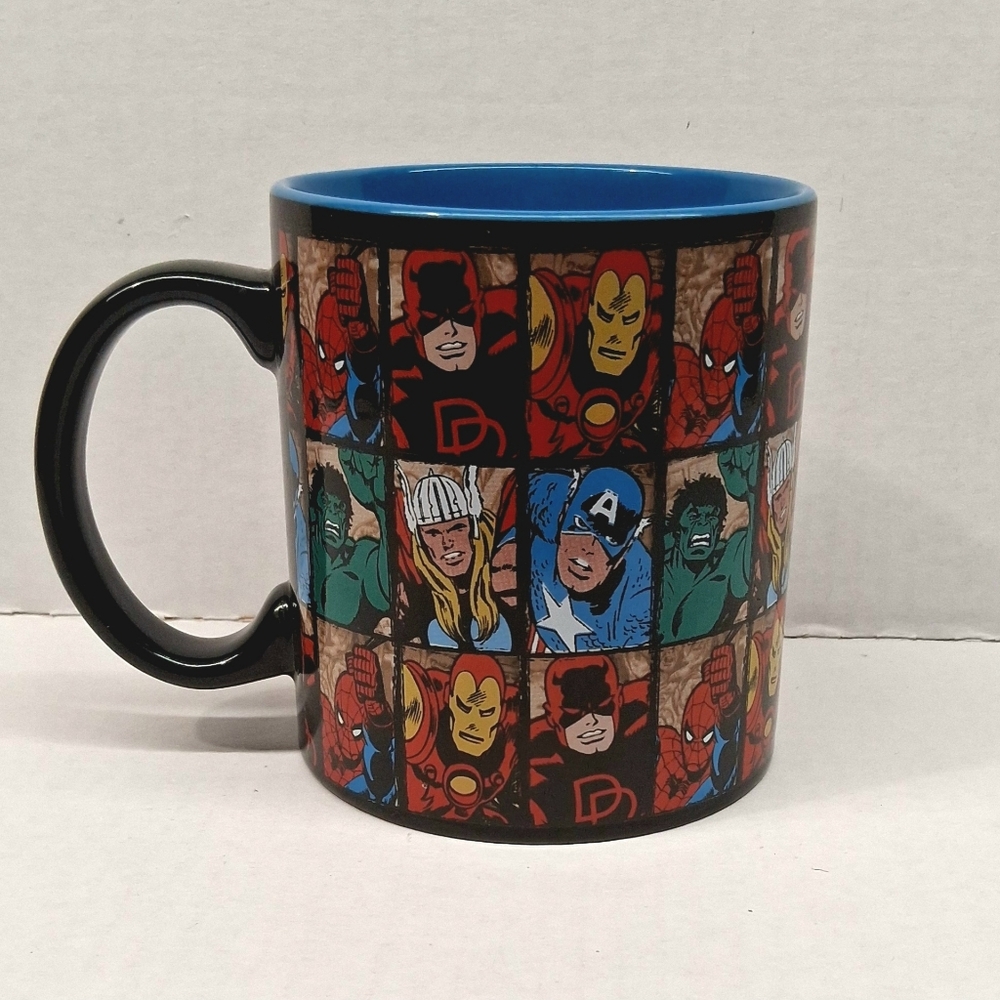 Marvel Avengers Superheroes 20oz Coffee Mug Comic Strip Headshots Black And Blue